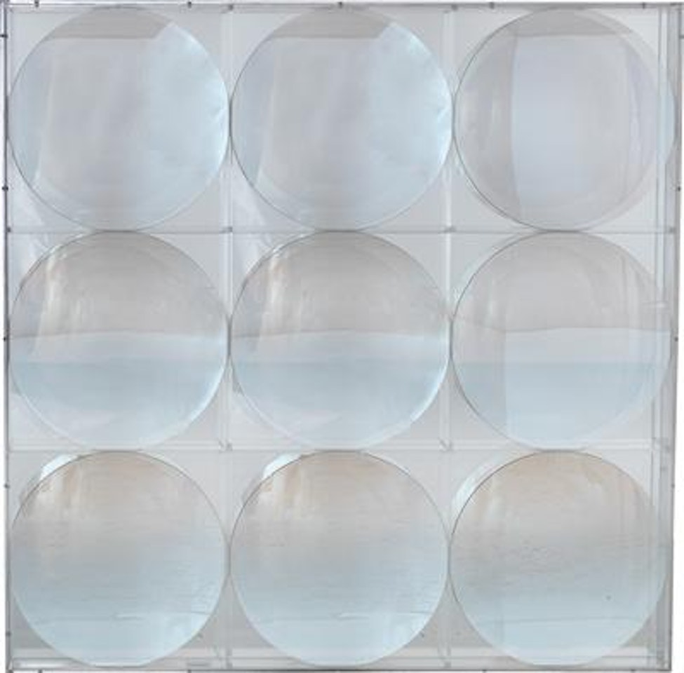 “Sphärisches Objekt” - concave mirror object by Adolf Luther