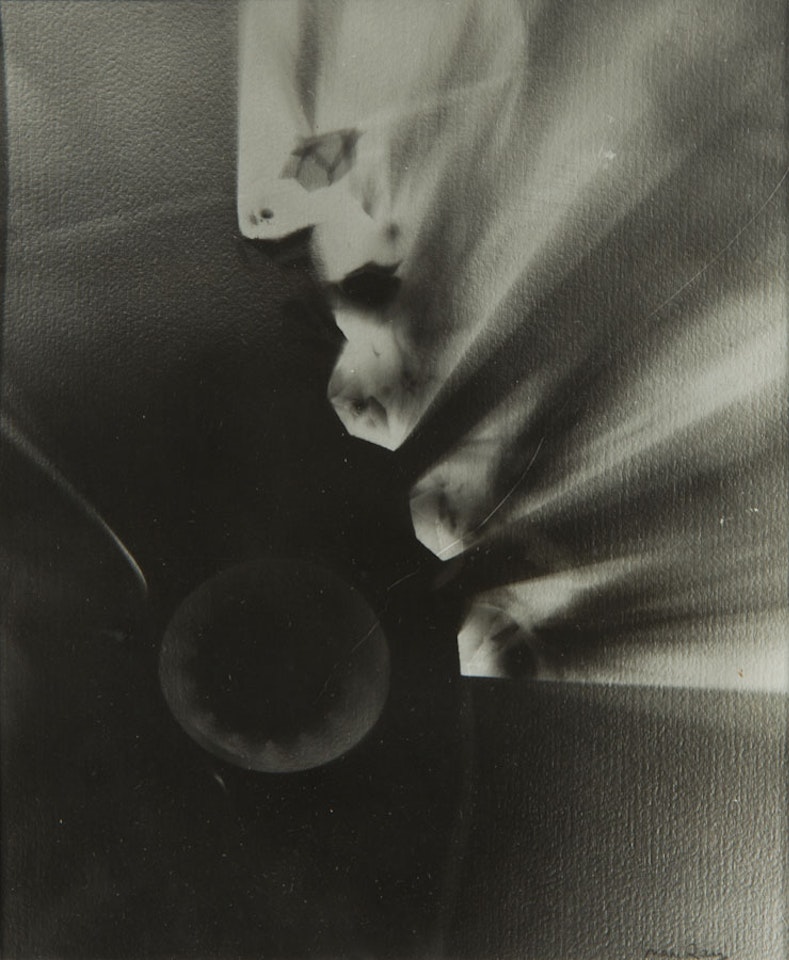 Rayographie by Man Ray