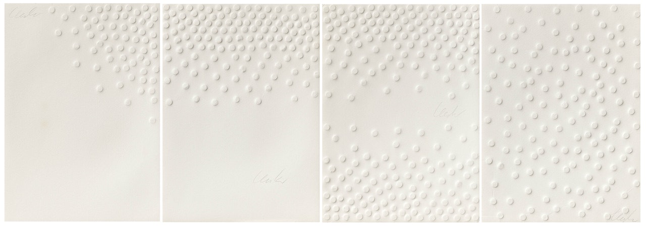 Wie weiß ist Wissen die Weisen - Hommage à Günther Uecker. by Günther Uecker