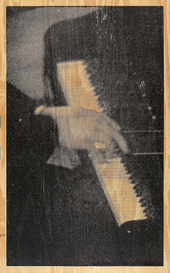 Klavierspieler by Stephan Balkenhol