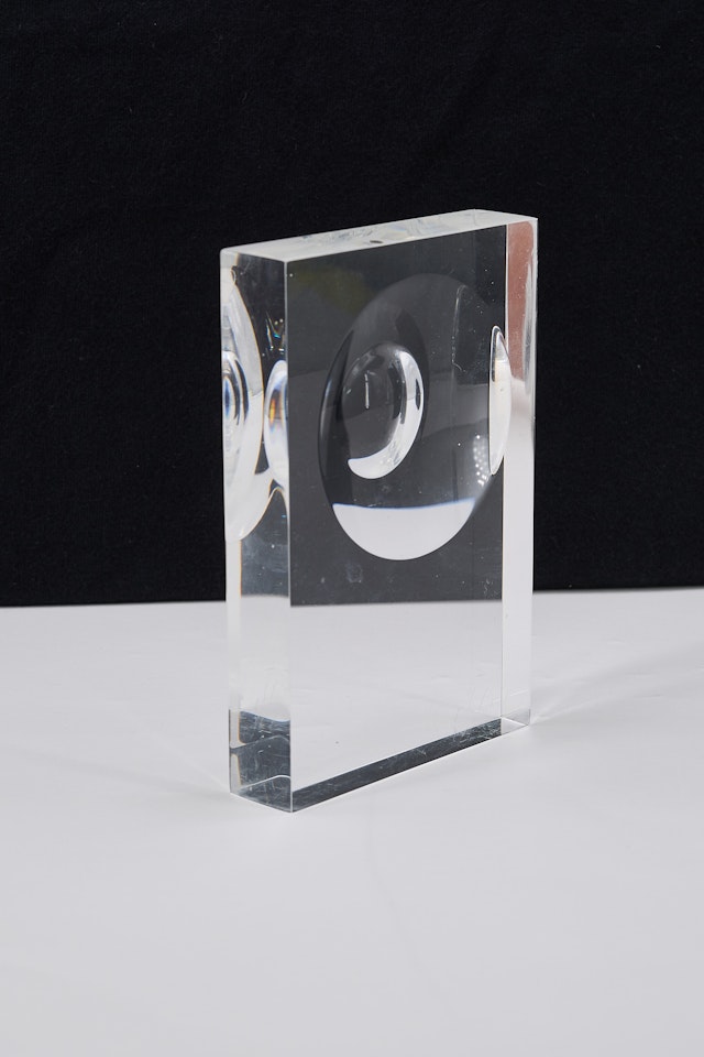 Zwei Lichtschleusen. by Adolf Luther