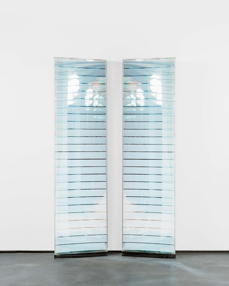 Integration (Sphärisches Hohlspiegelobjekt). by Adolf Luther