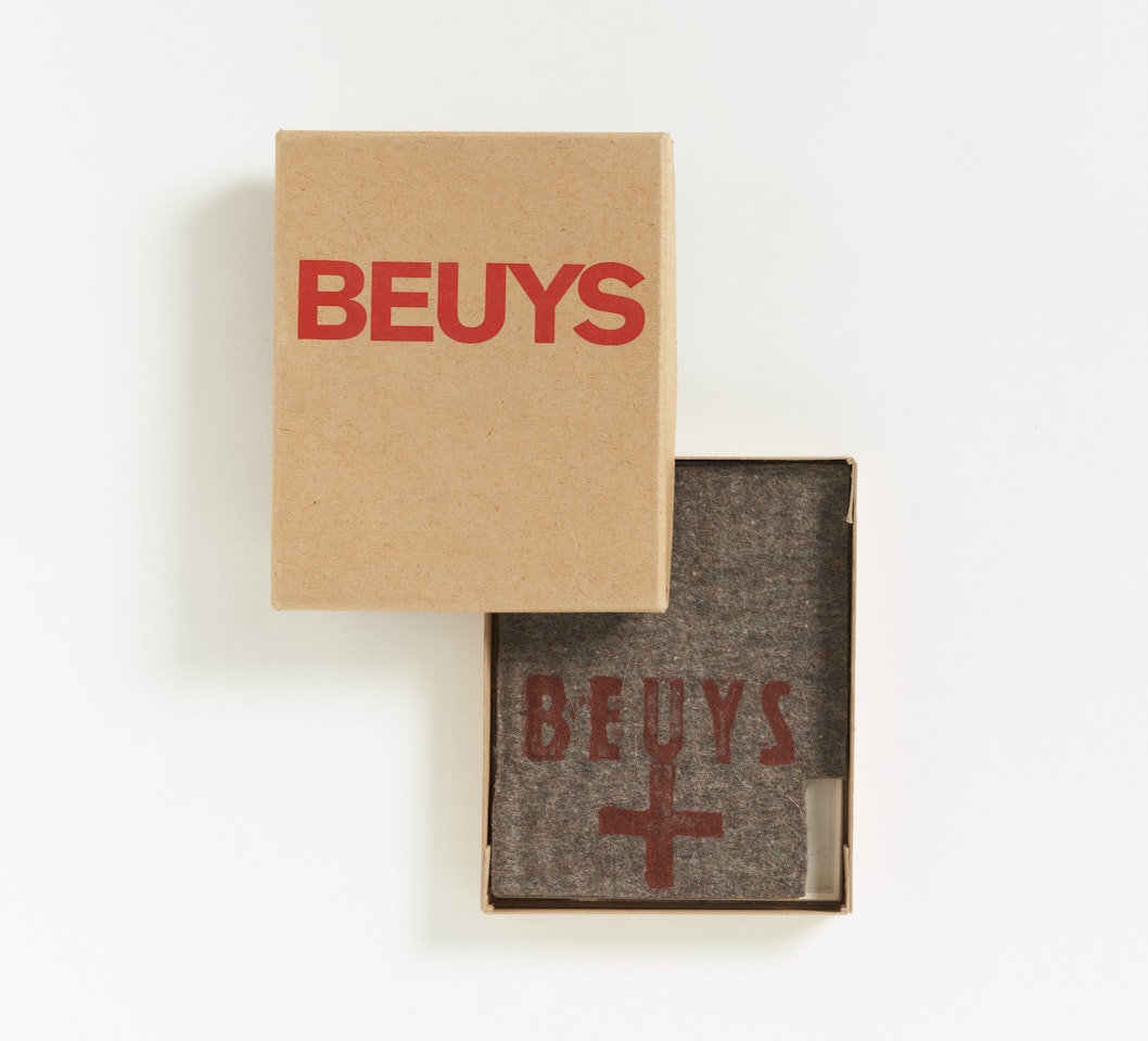 Katalog Museum Mönchengladbach by Joseph Beuys