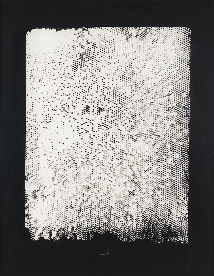 Das Haus der Bienen. by Heinz Mack