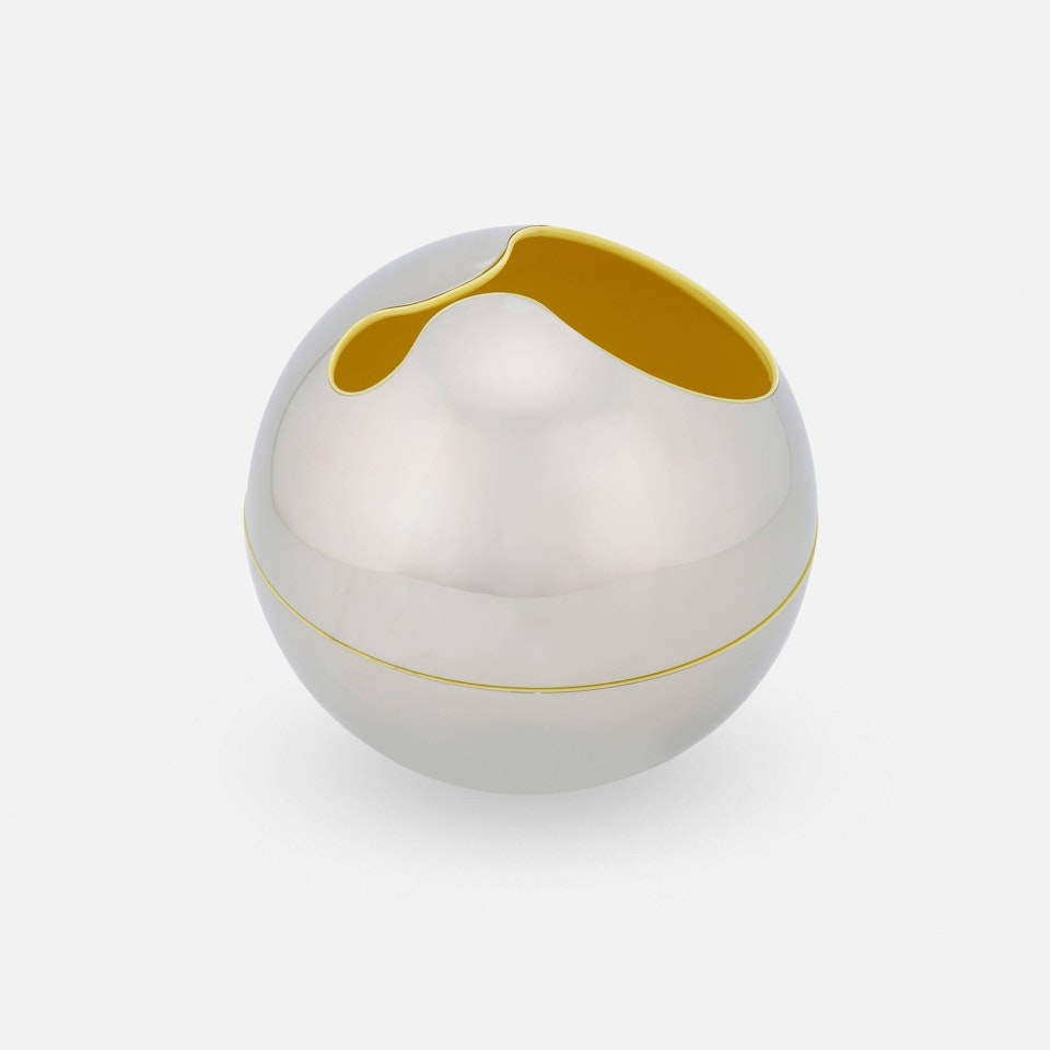 Guscio N. 1 vase by Giò Pomodoro