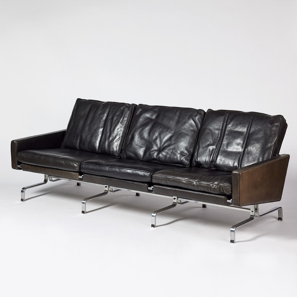 sofa by Poul Kjaerholm