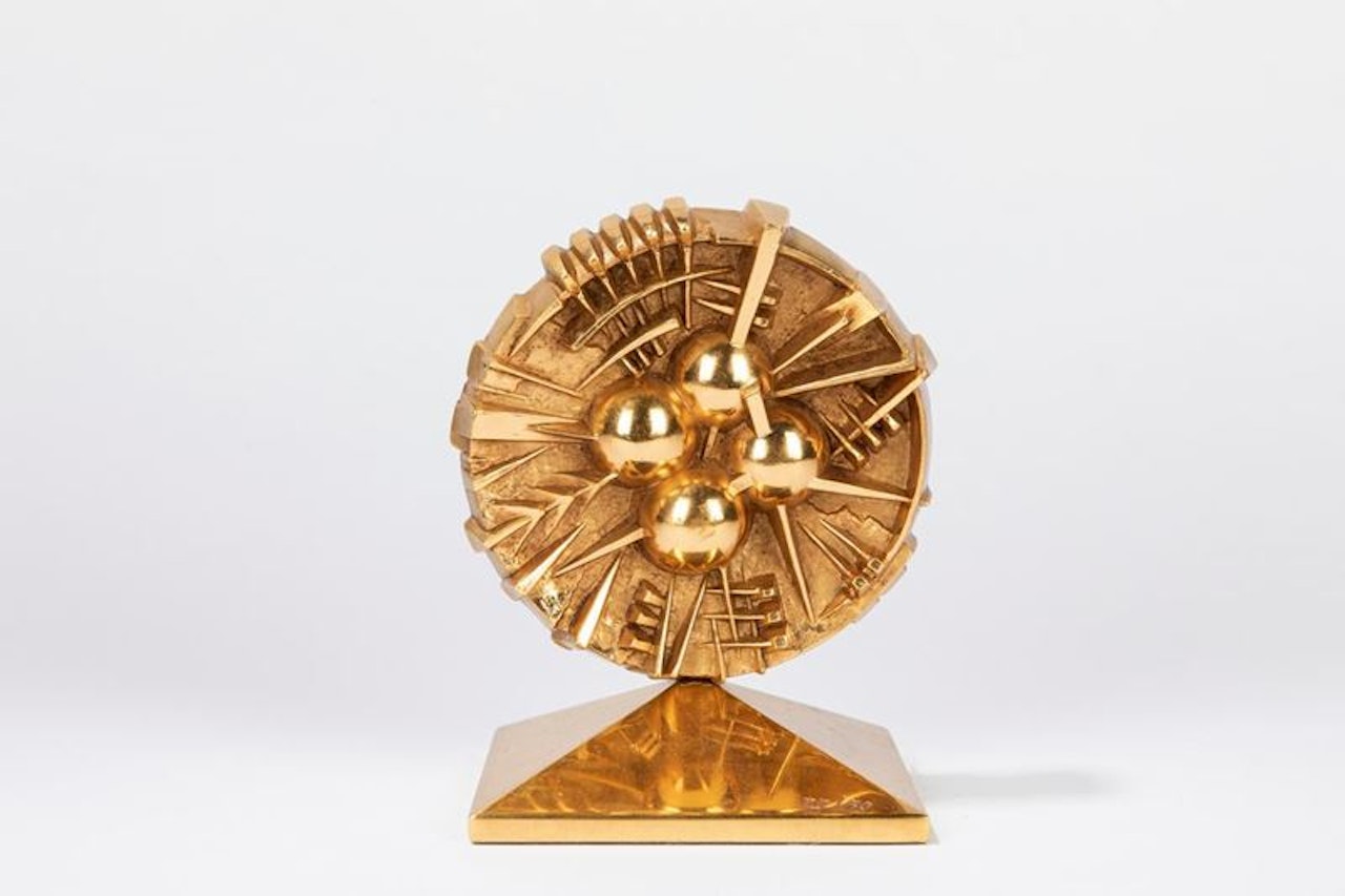 Disco by Arnaldo Pomodoro