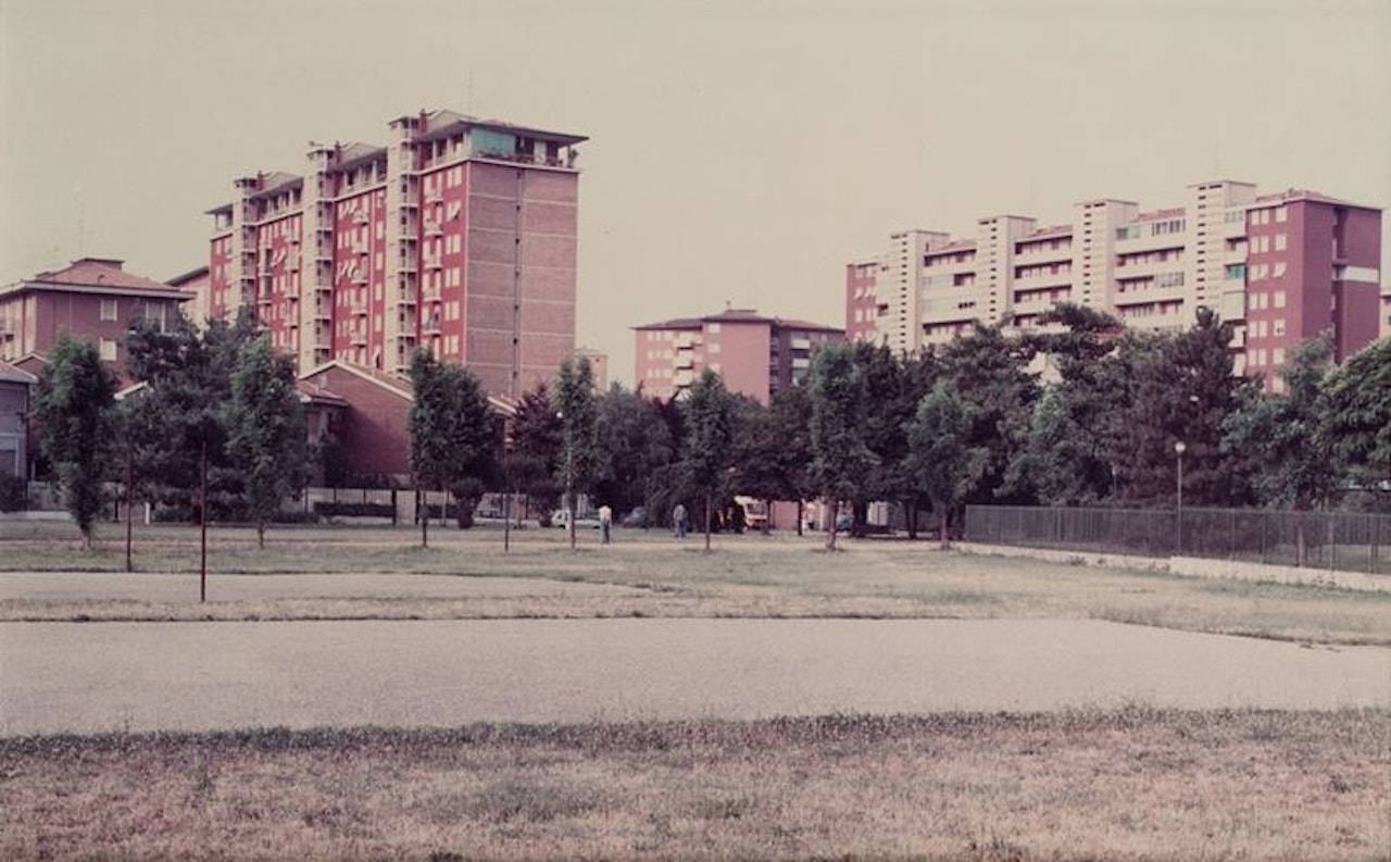 Gallaratese QT8 by Luigi Ghirri