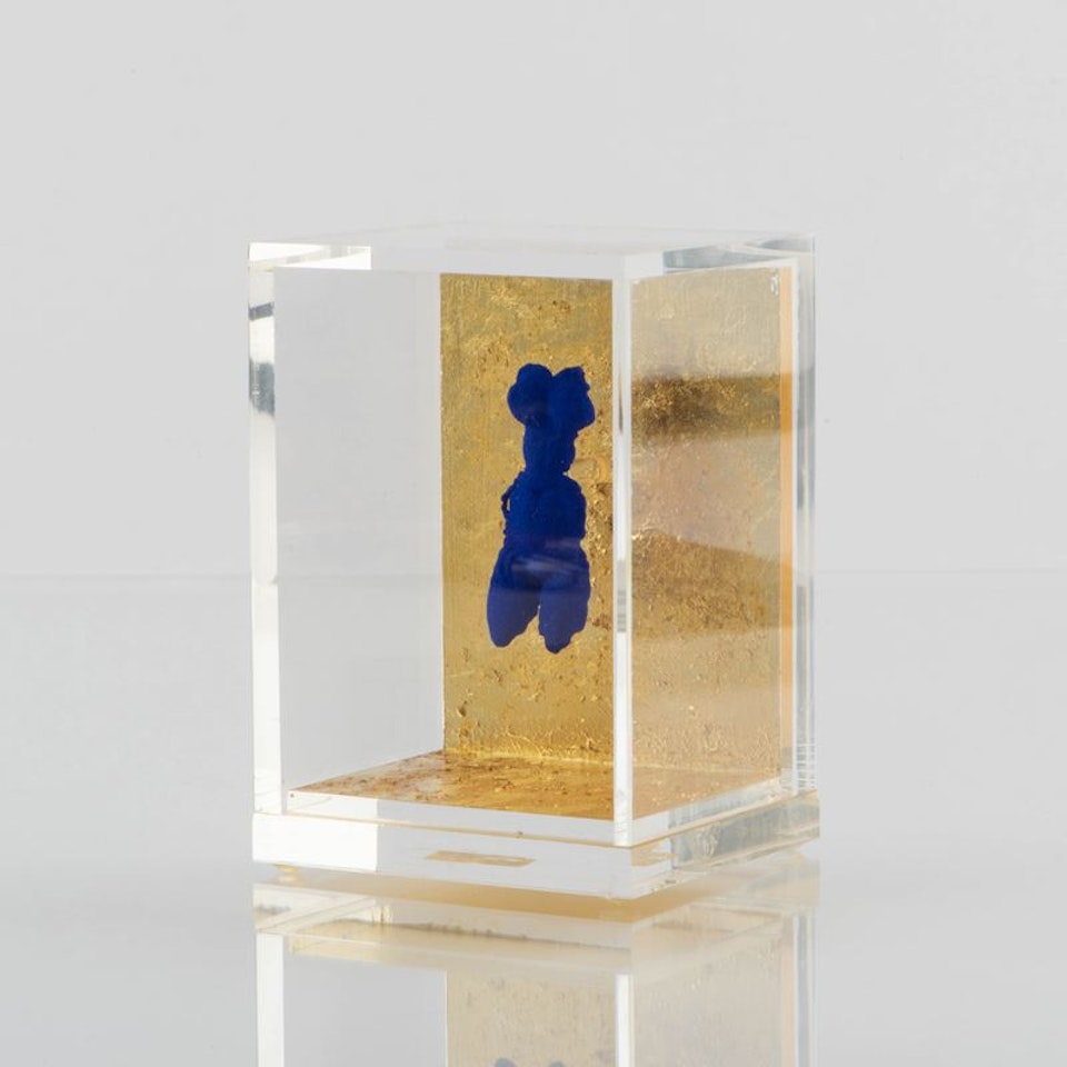 Petite Venus bleue by Yves Klein
