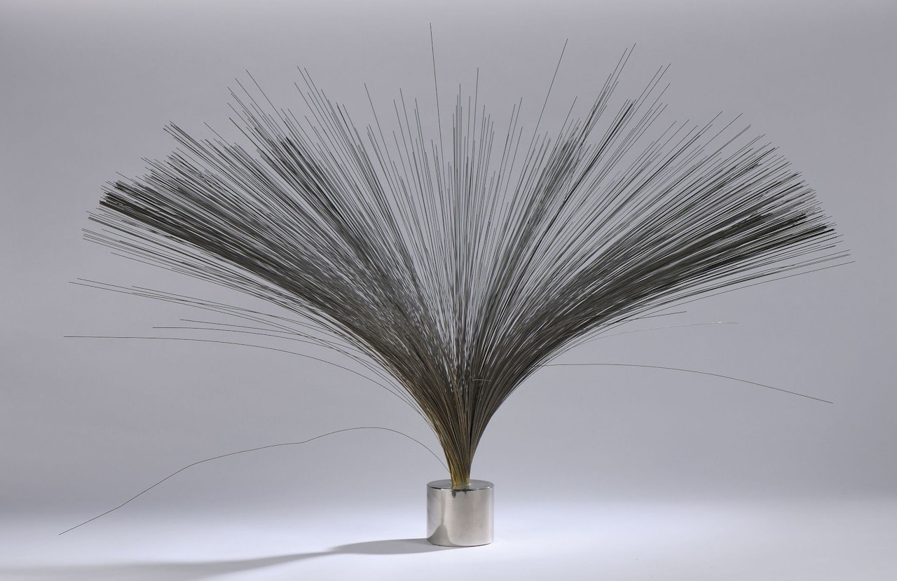 Spray sculpture by Harry Bertoia