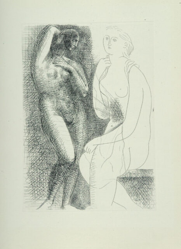 Femme now devant to a statue. by Pablo Picasso