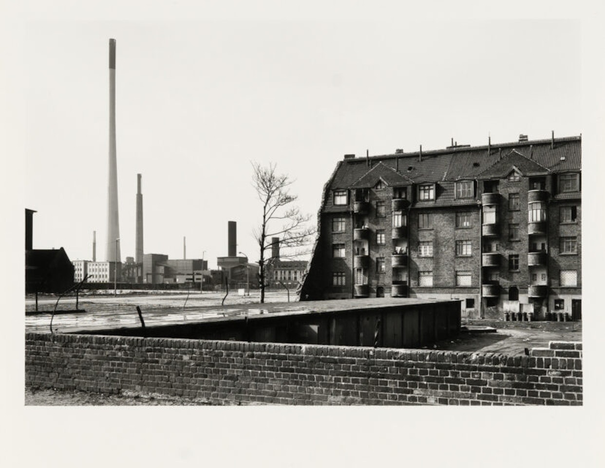 “Duisburg Hochfeld” by Thomas Struth