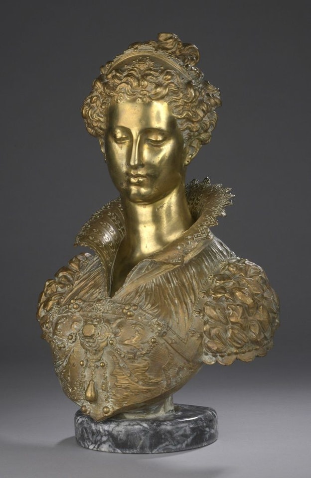 Bust of queen by Mathurin Moreau