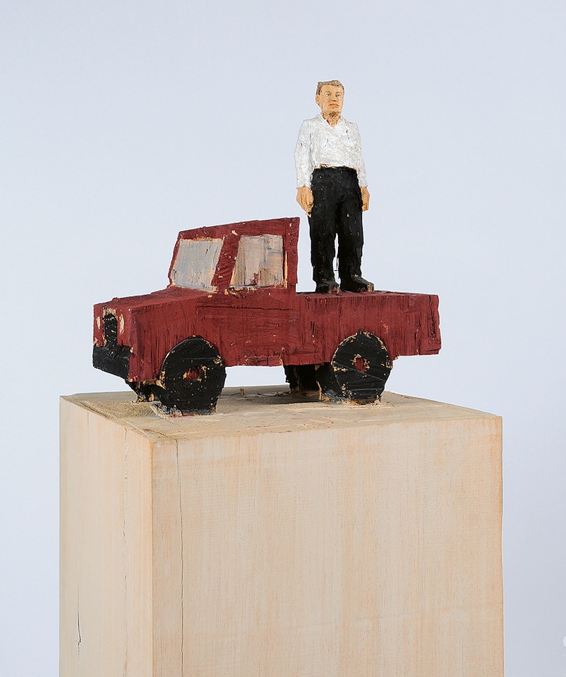 Mann mit Transportwagen by Stephan Balkenhol