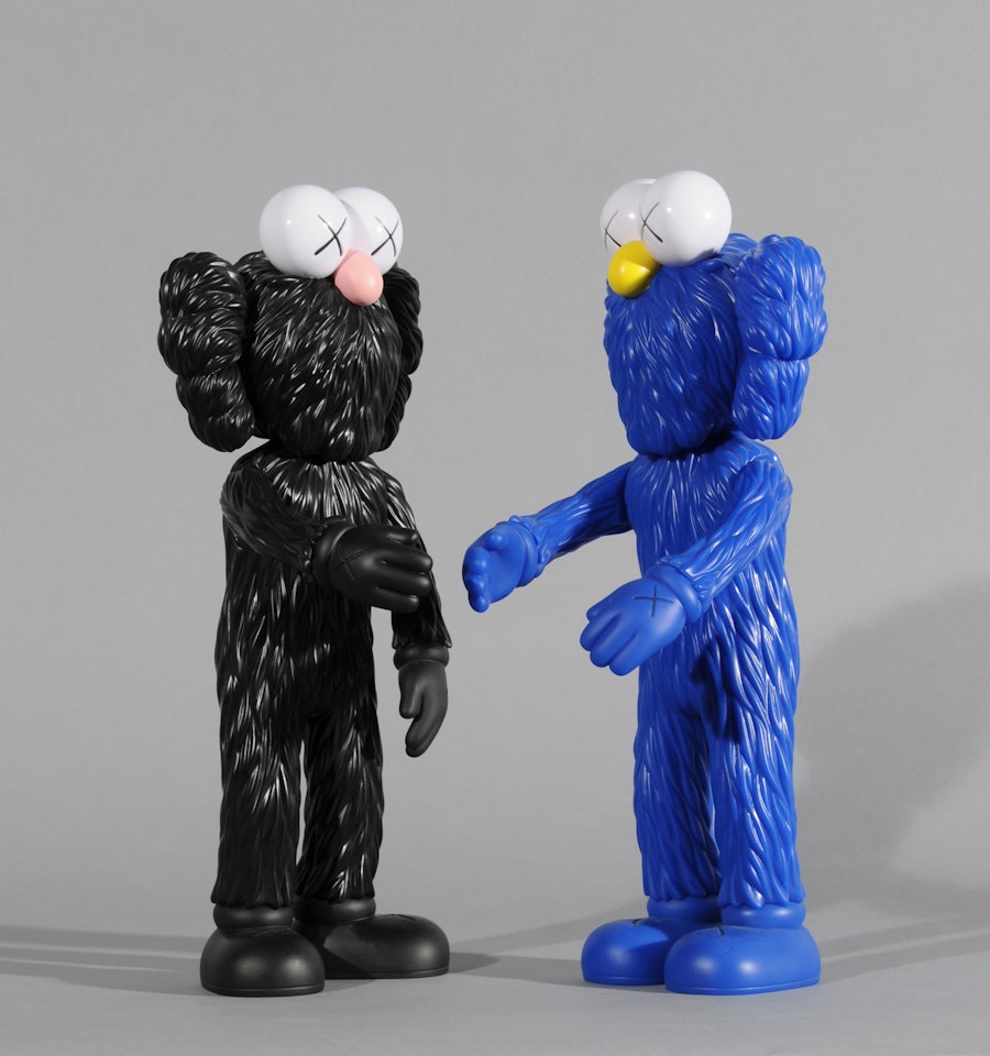 2 multiples: BFF (Blue) ; BFF (Black) by Kaws