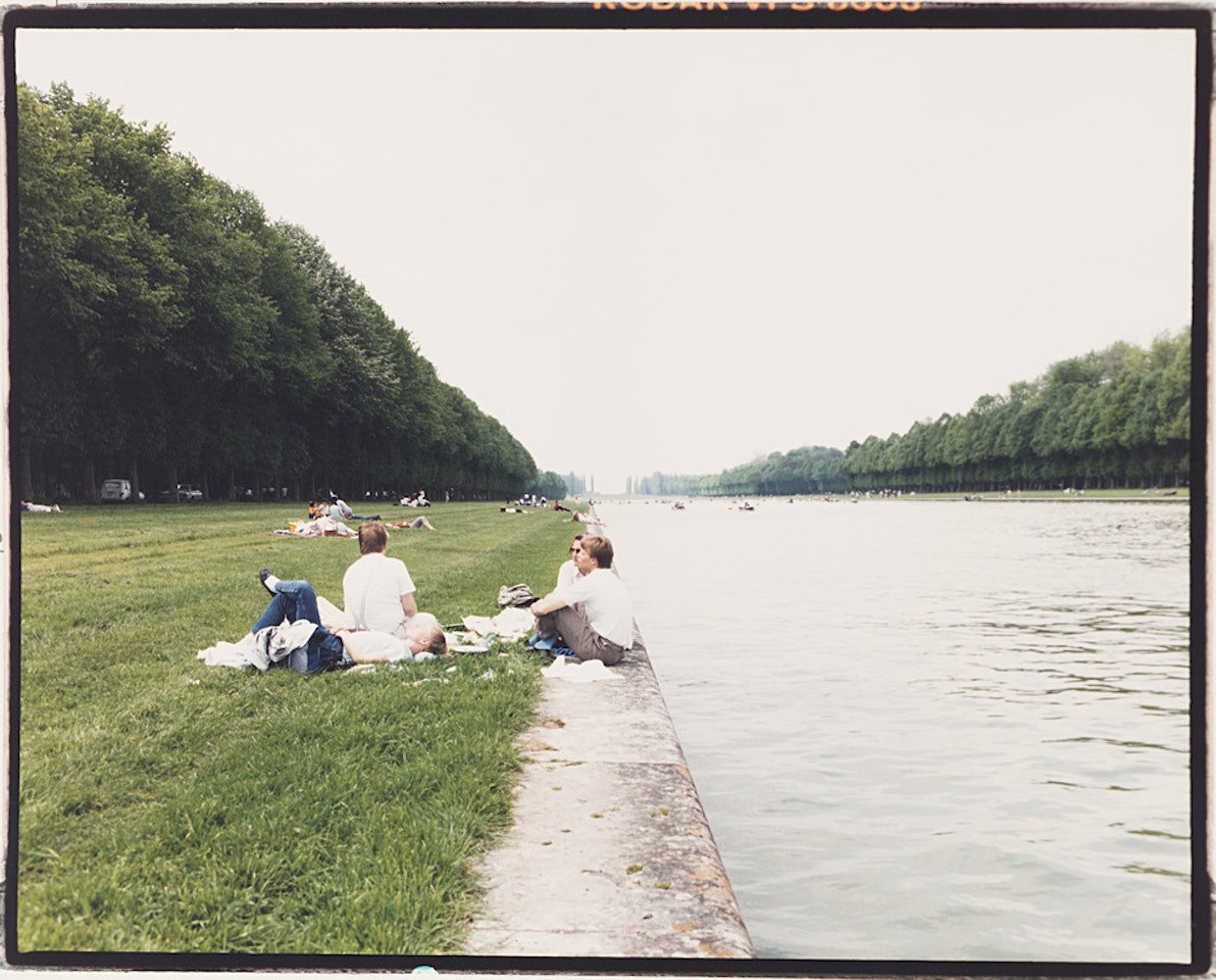 Versailles 1985 by Luigi Ghirri