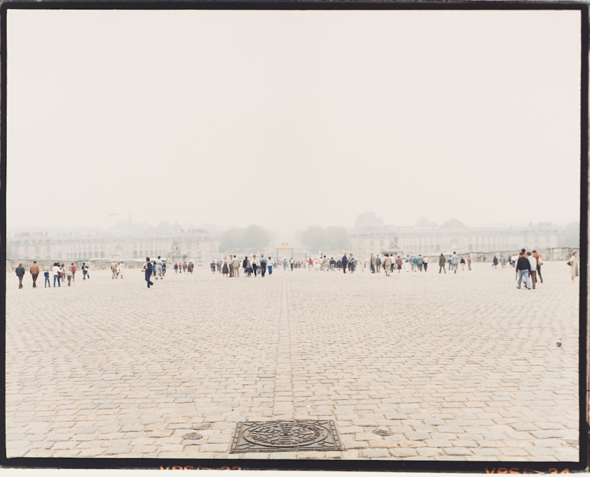 Versailles 1985 by Luigi Ghirri