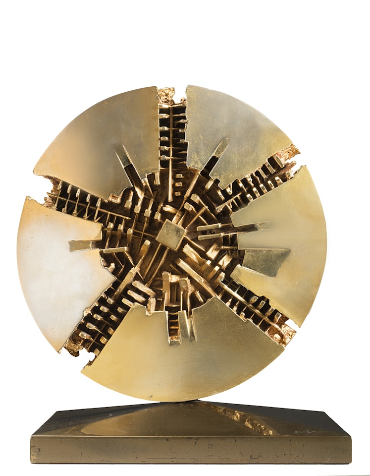 "Disco per Piazza Meda bozzetto" by Arnaldo Pomodoro