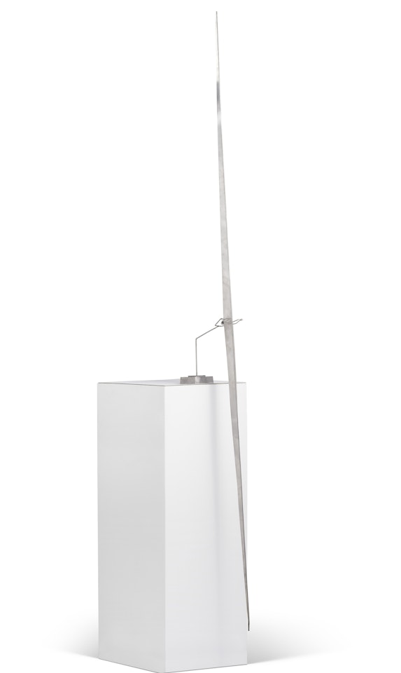 Single Line Vertical with Gimbal by George Rickey