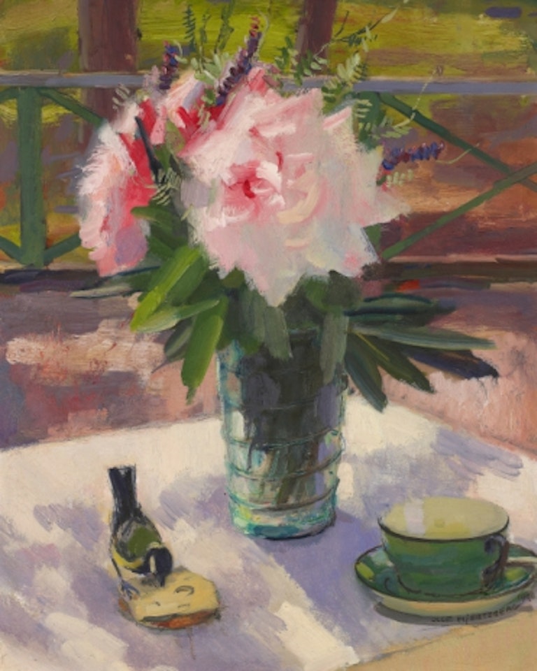 Still life with roses, teacup and tallow box by Olle Hjortzberg