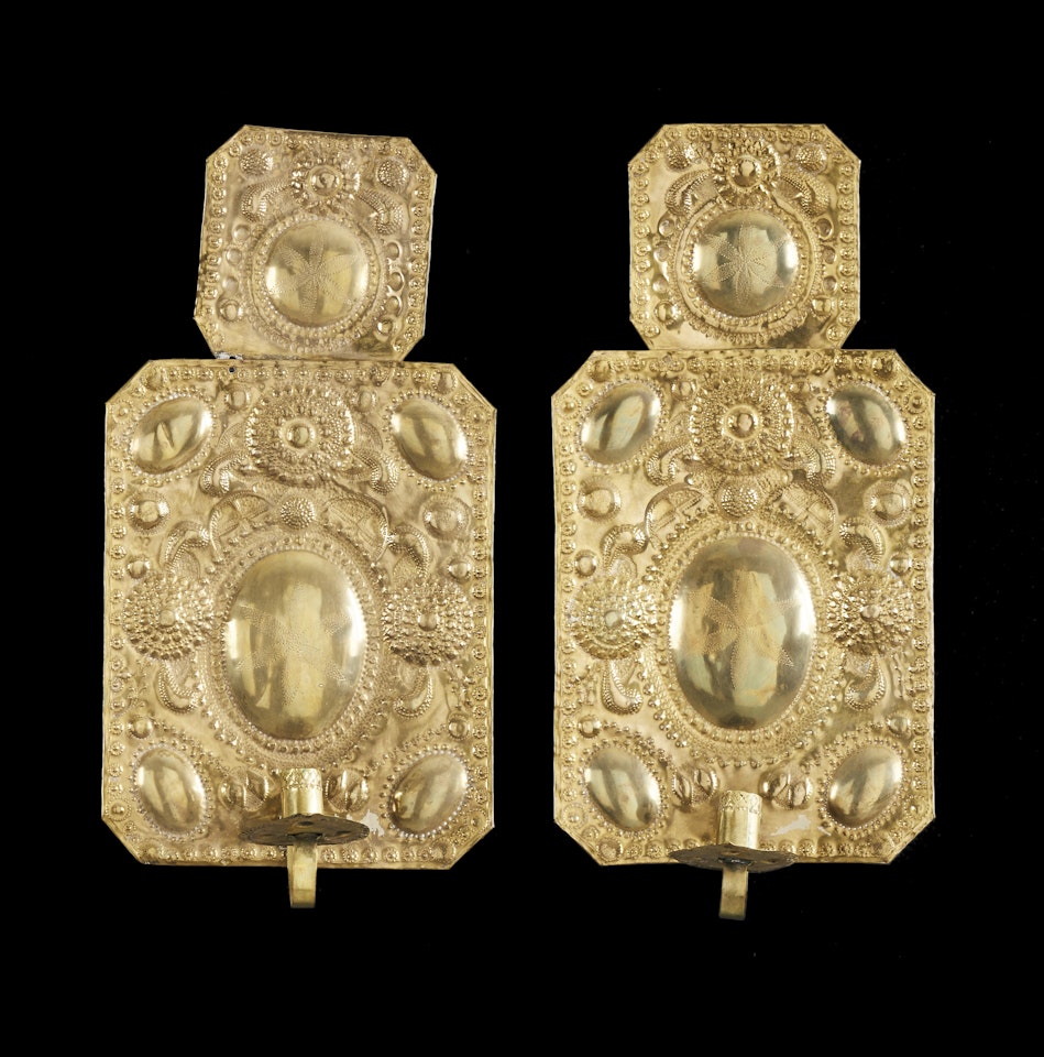 Light plates, a pair by Unknown (Baroque style)
