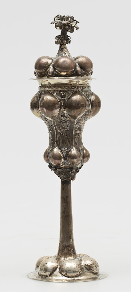 Cup with lid by Unknown (Baroque style)