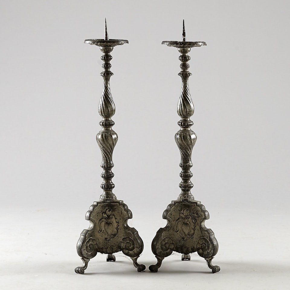 Altar candlesticks by Unknown (Baroque style)