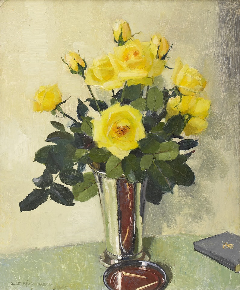 Floral still life with yellow roses by Olle Hjortzberg