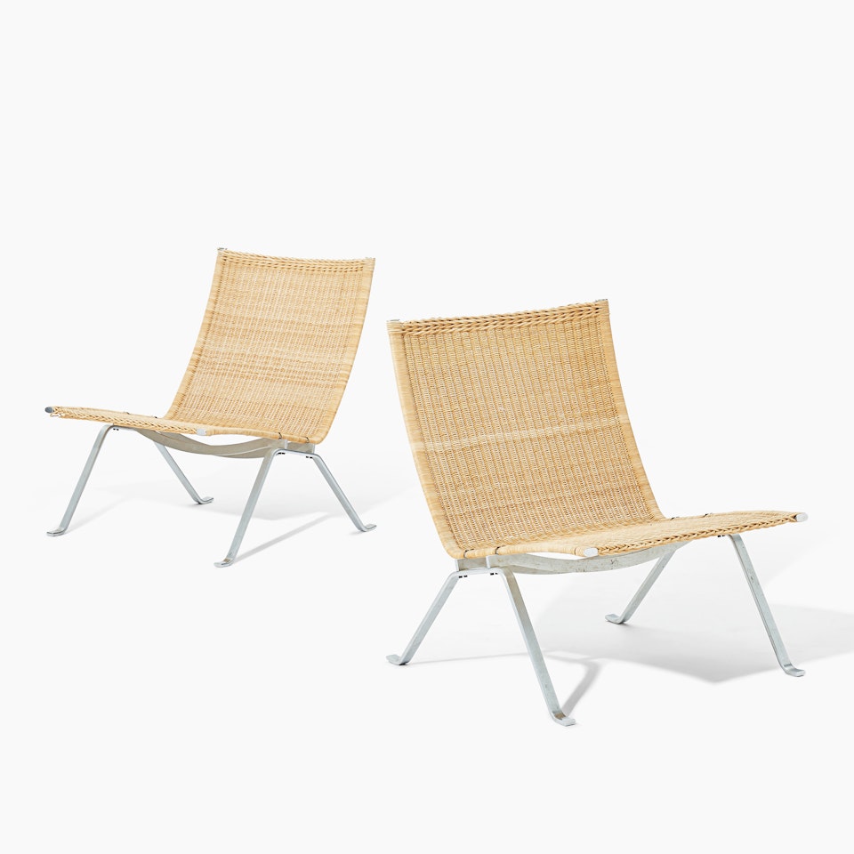 Armchairs, a pair. "PK 22" by Poul Kjaerholm