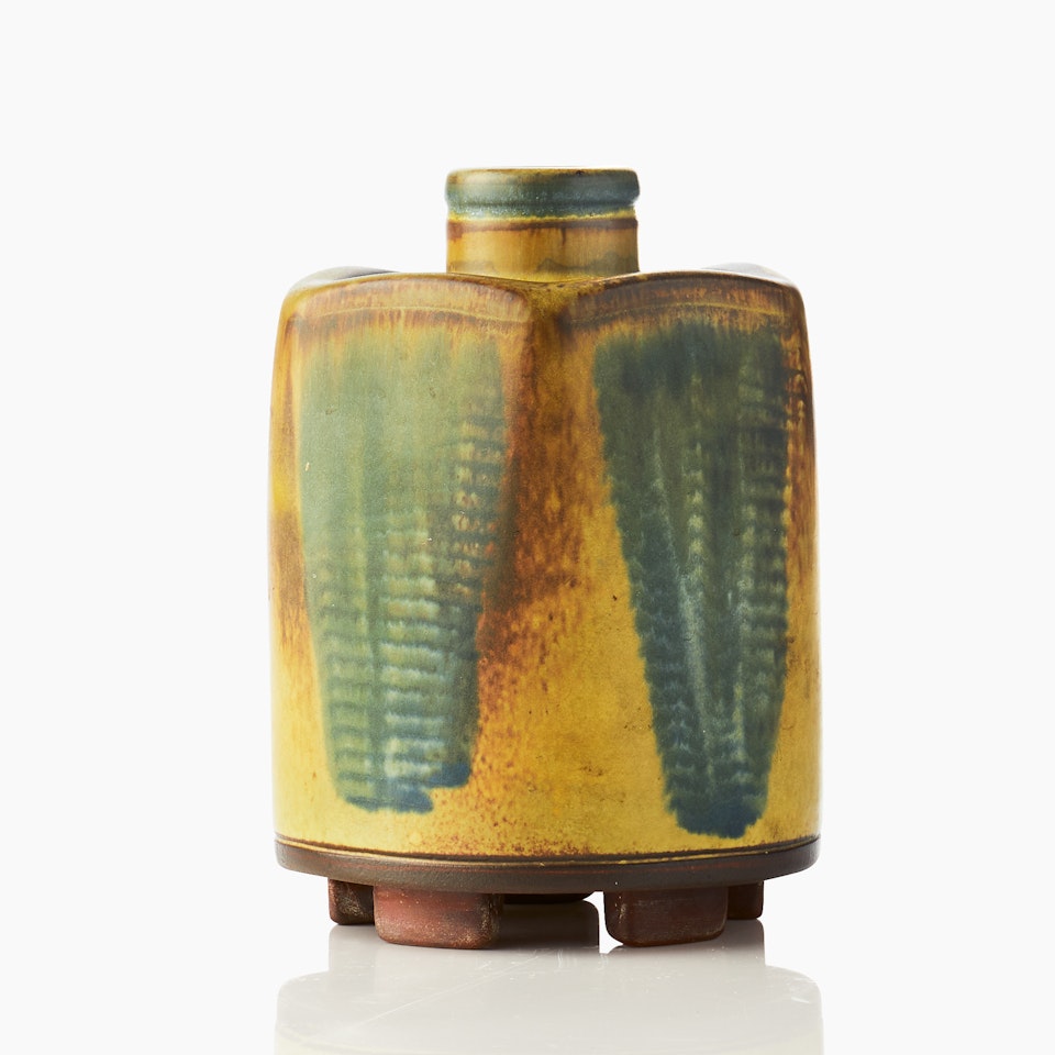 Vase. Grandfather"s goods; A Wilhelm Kåge "Farsta" stoneware vase by Wilhelm Kage