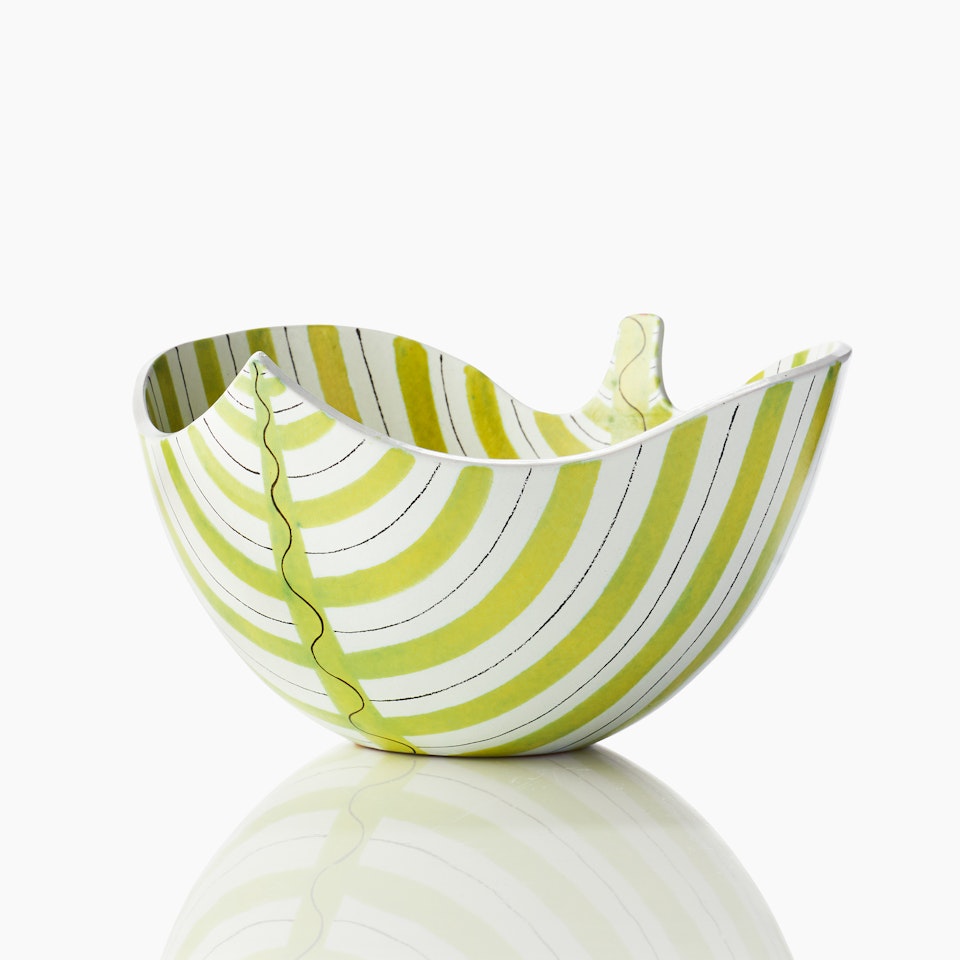 Bowl; A Stig Lindberg faience bowl by Stig Lindberg