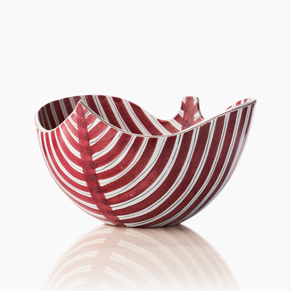 Bowl; A Stig Lindberg faience bowl by Stig Lindberg