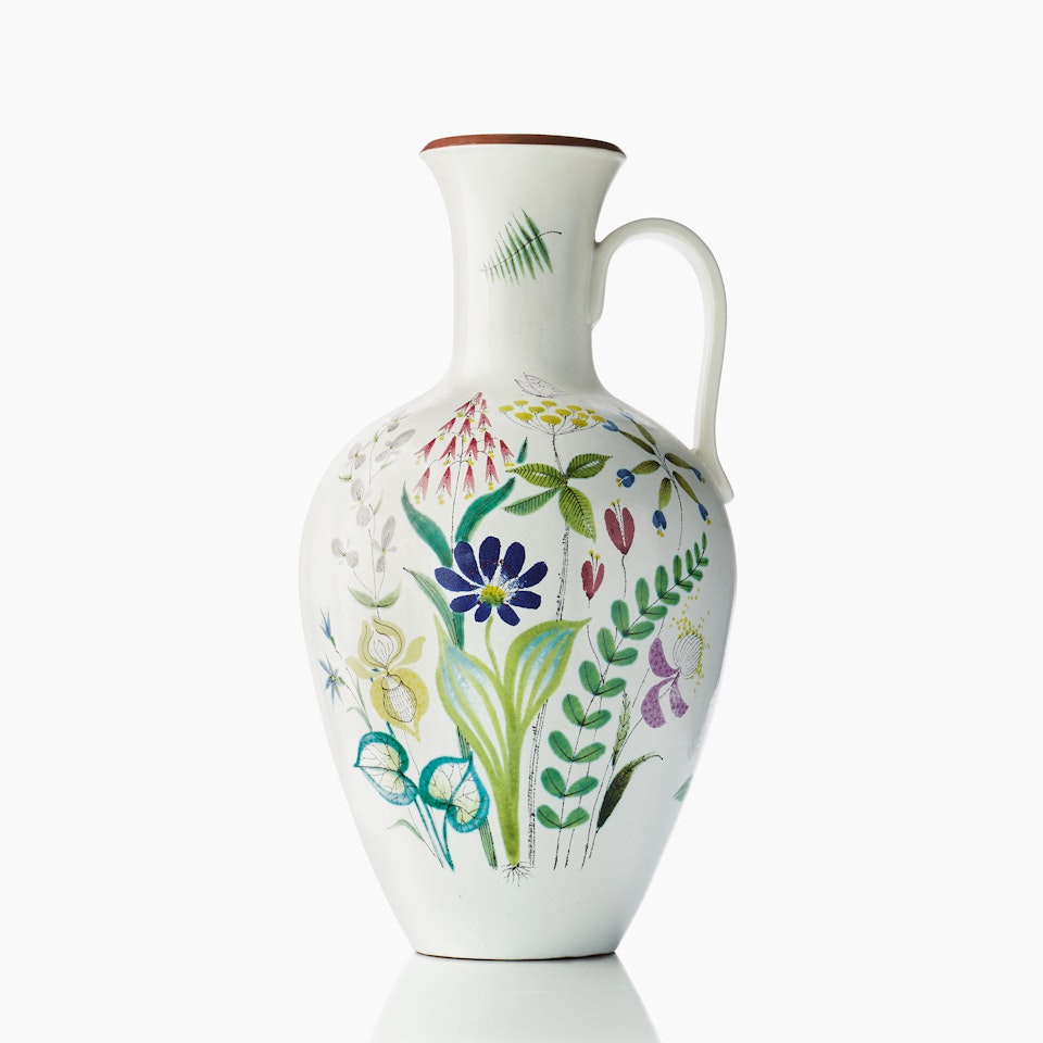 Hänkelvase; A Stig Lindberg faience vase by Stig Lindberg
