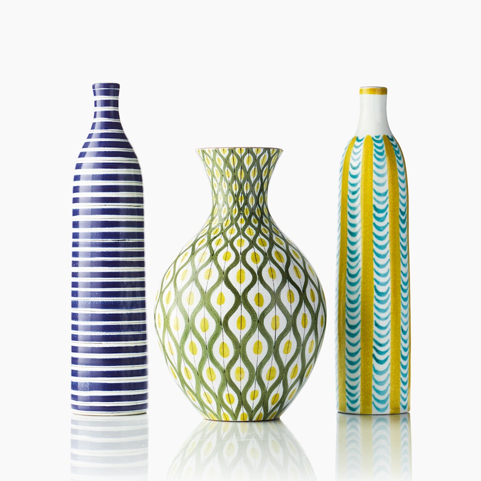 Vases, three pieces; A set of three Stig Lindberg faience vases by Stig Lindberg