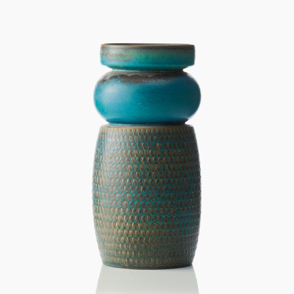 Vase; A Stig Lindberg stoneware vase by Stig Lindberg