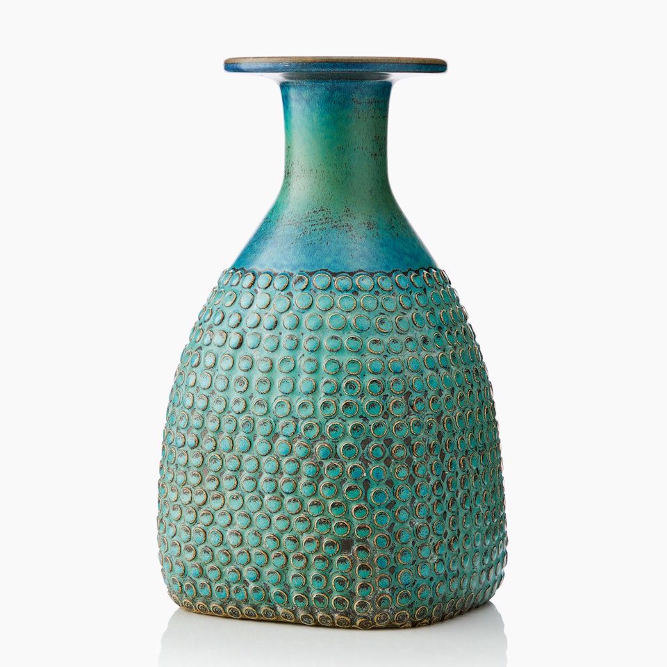 Vase; A Stig Lindberg stoneware vase by Stig Lindberg