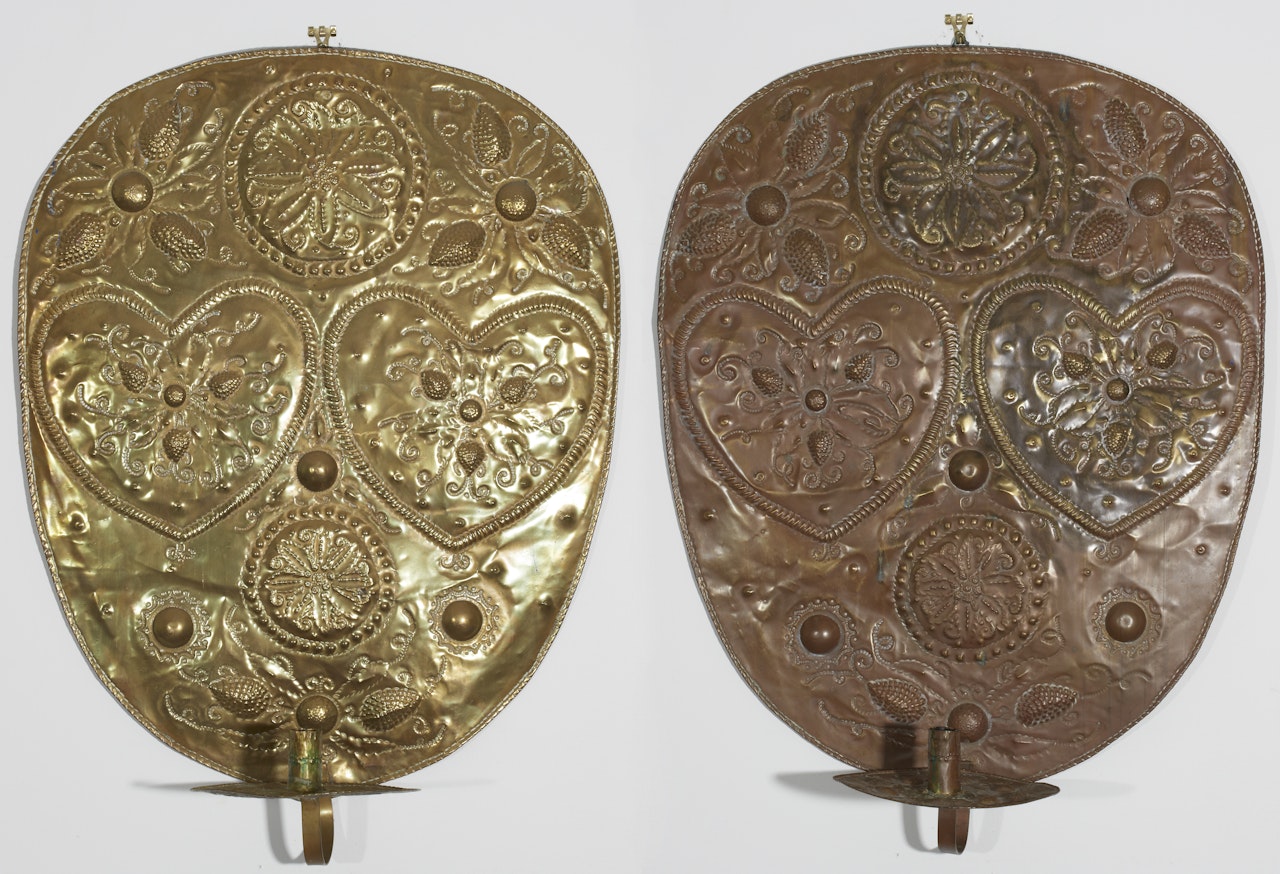 Candle plates, a pair For one candle each by Unknown (Baroque style)