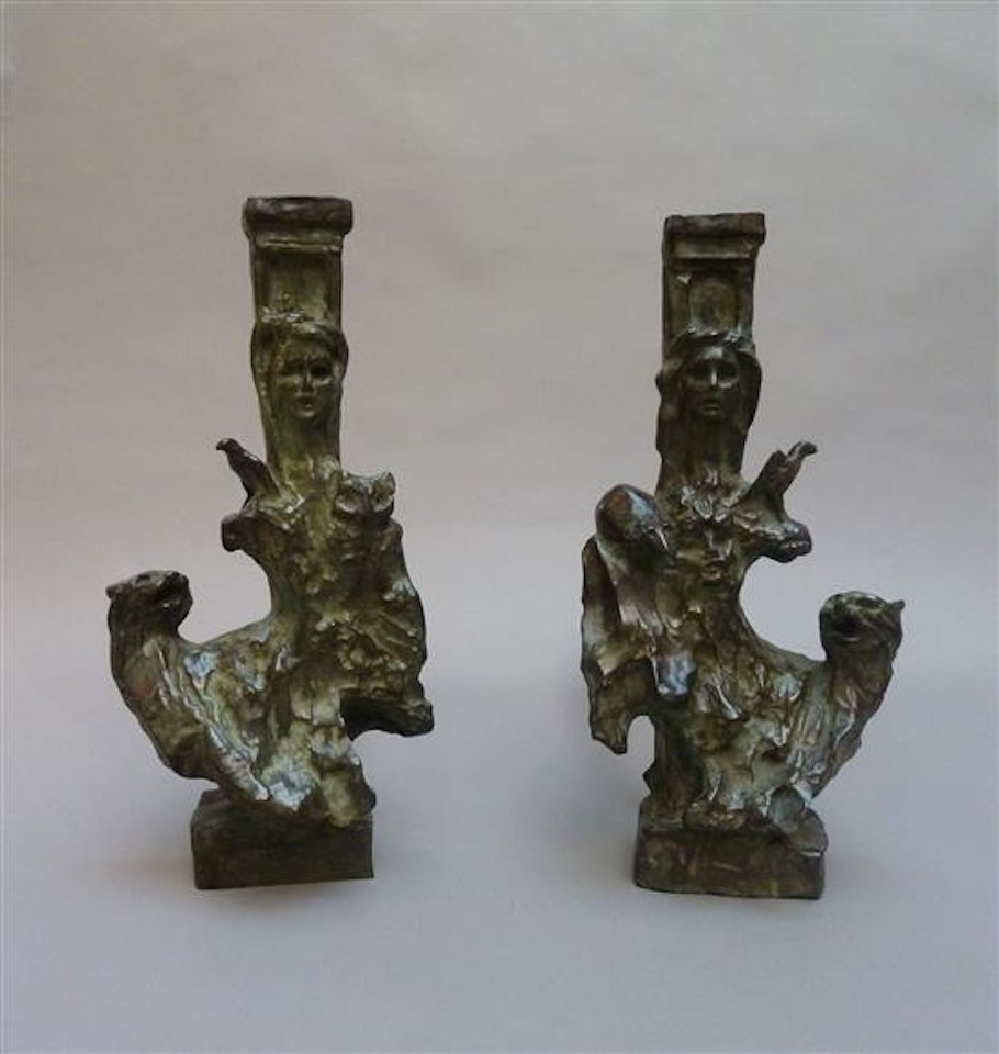 Paire de chenêts: Les dompteuses by Diego Giacometti