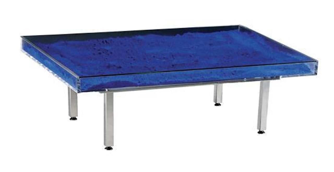 Table bleue by Yves Klein