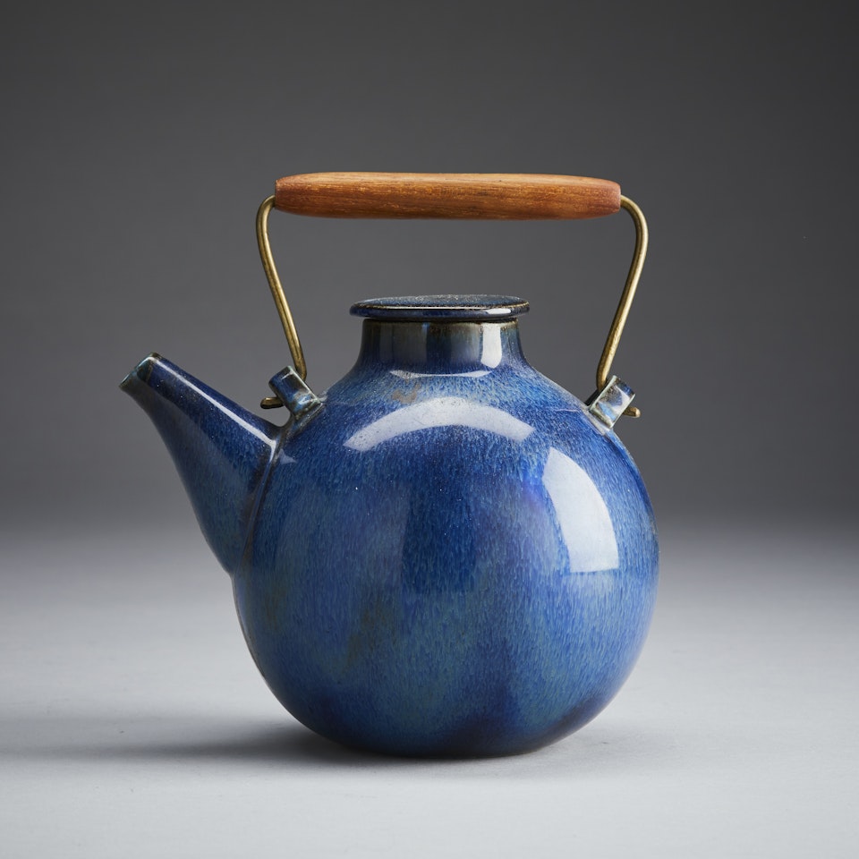 Teapot by Stig Lindberg