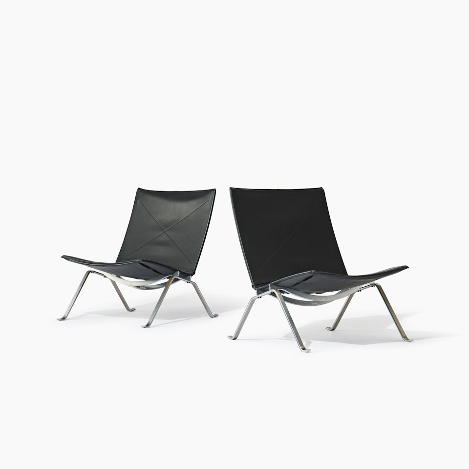 Armchairs, a pair. "PK 22"; A pair of Poul Kjaerholm "PK 22" easy chairs by Poul Kjaerholm