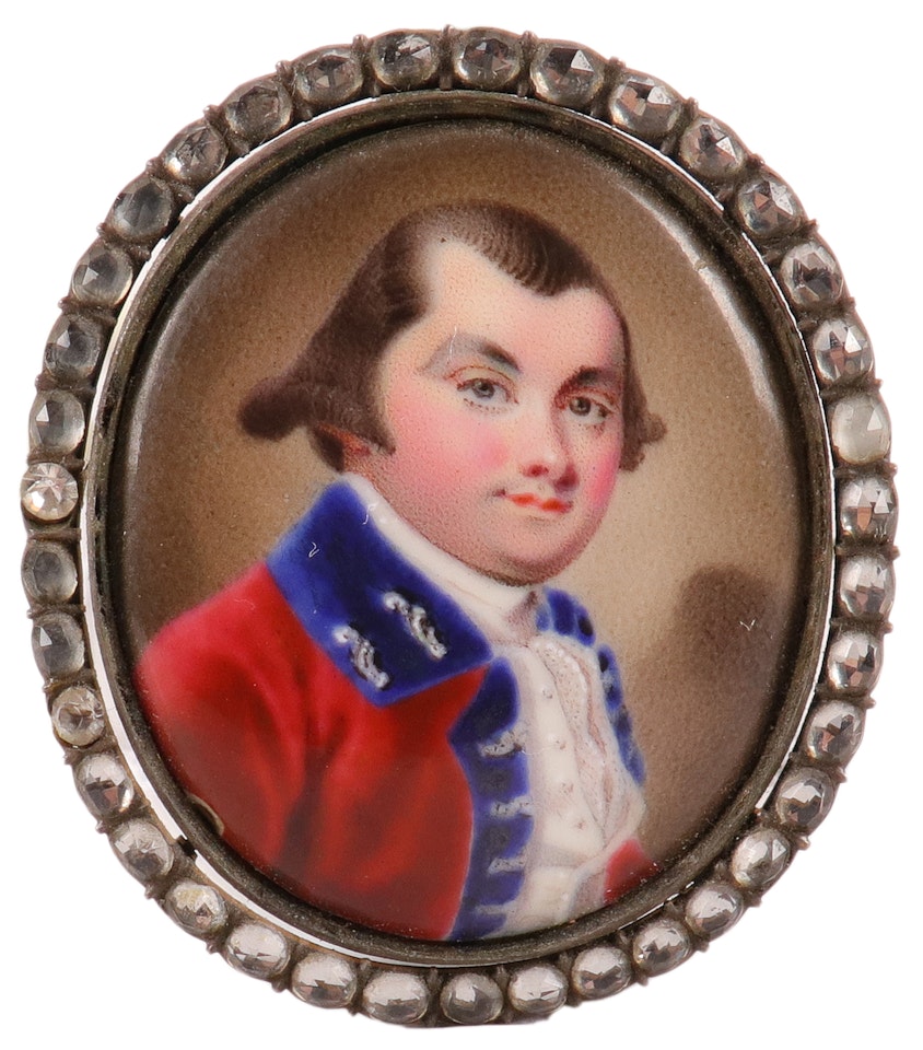 Portrait miniature of a gentleman wearing a red coat with blue collar and lapels by Continental School