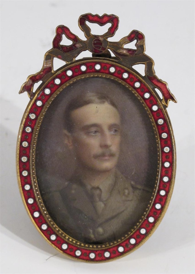 WW1 infantry officers by English School