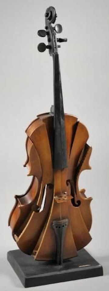 Violin coupe II - Homage to Picasso by Arman