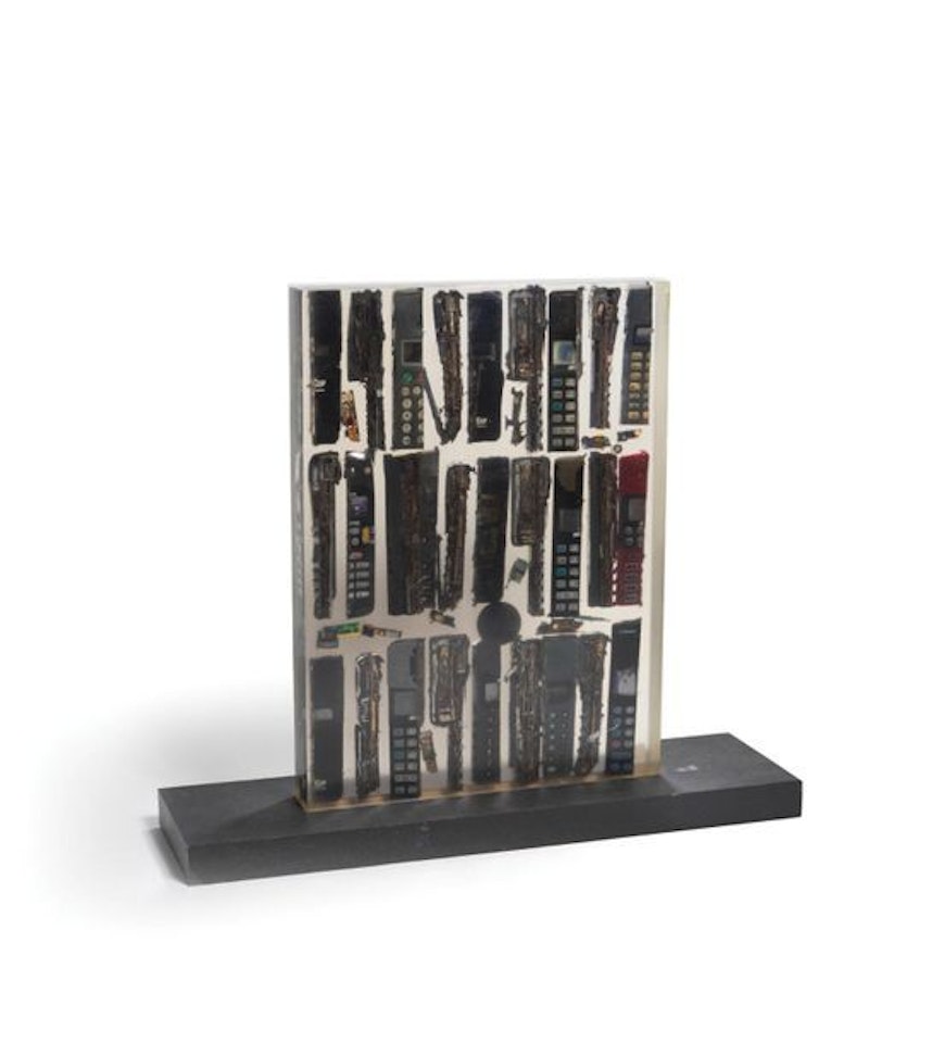 Accumulation de téléphones by Arman