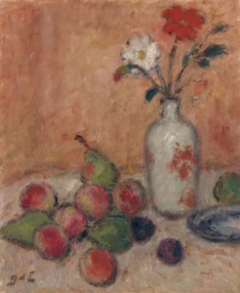 Peaches, pears in a flowered vase by Georges d’Espagnat