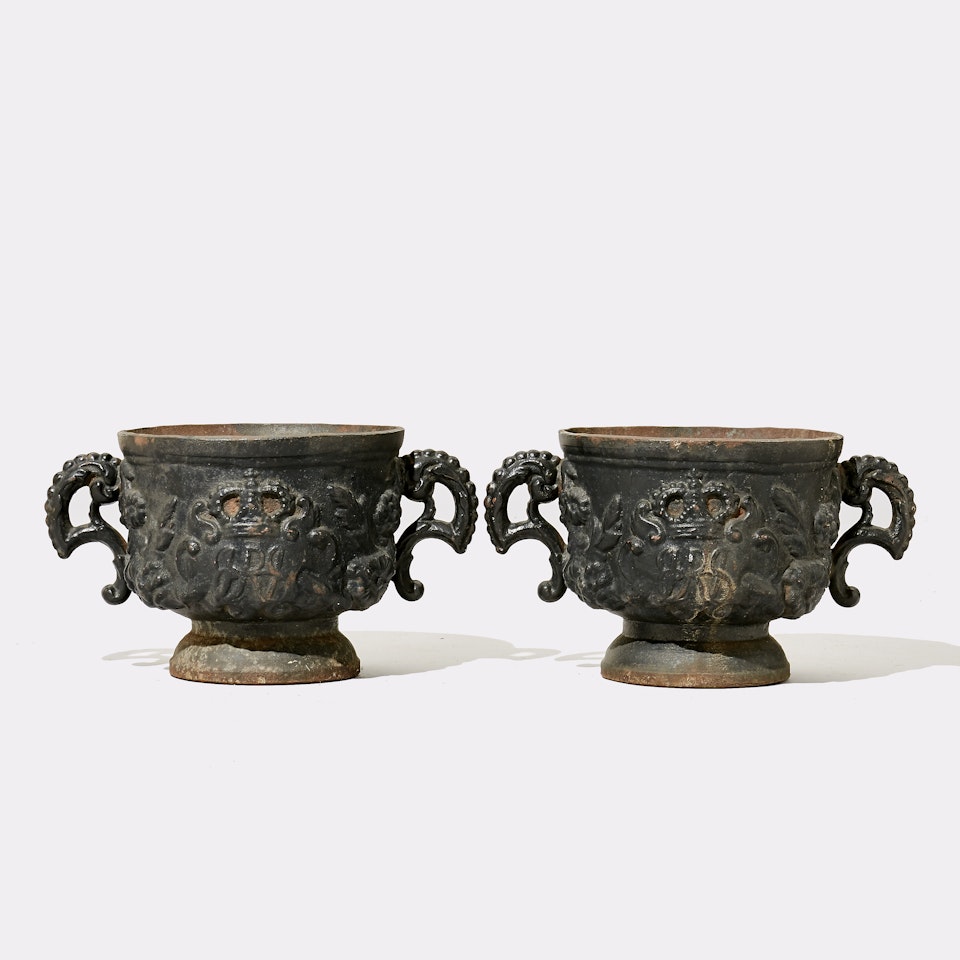 Hanging urns by Unknown (Baroque style)