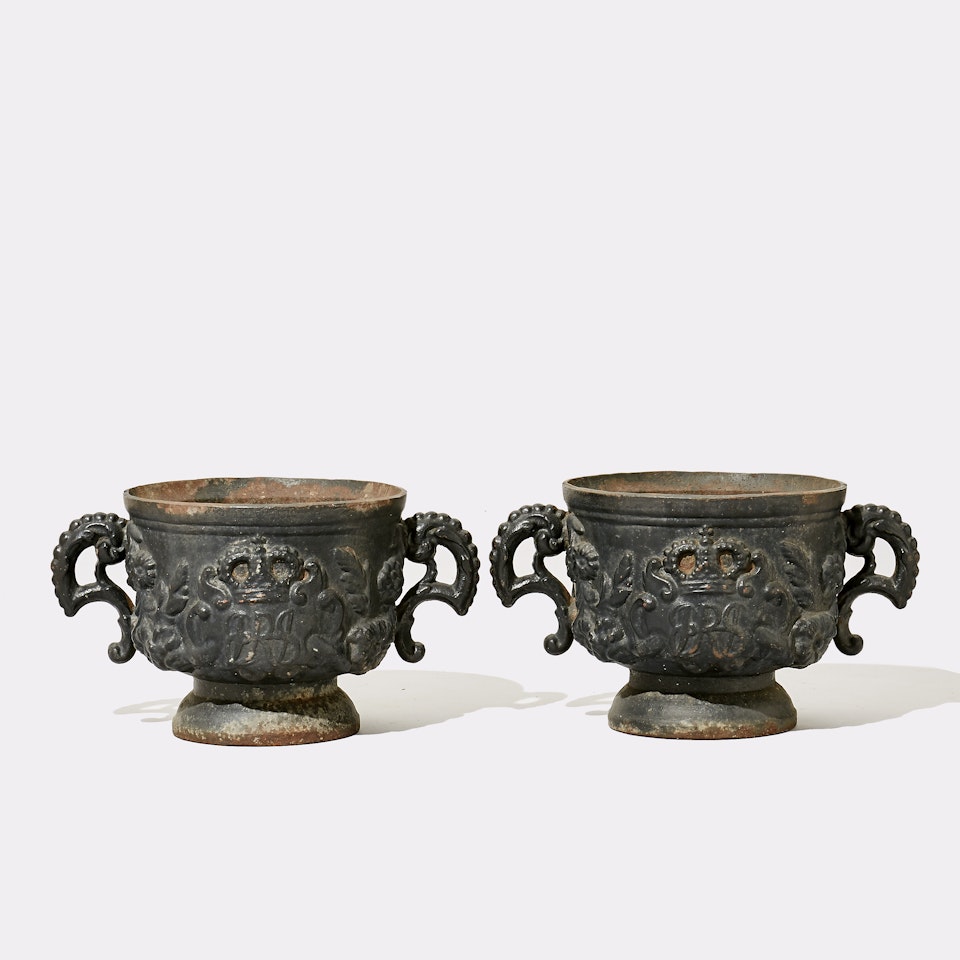 Hanging urns by Unknown (Baroque style)
