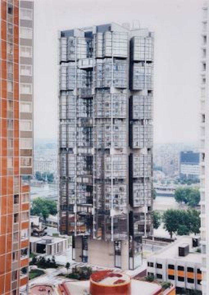 Tour Totem Paris, Beaugren by Thomas Struth