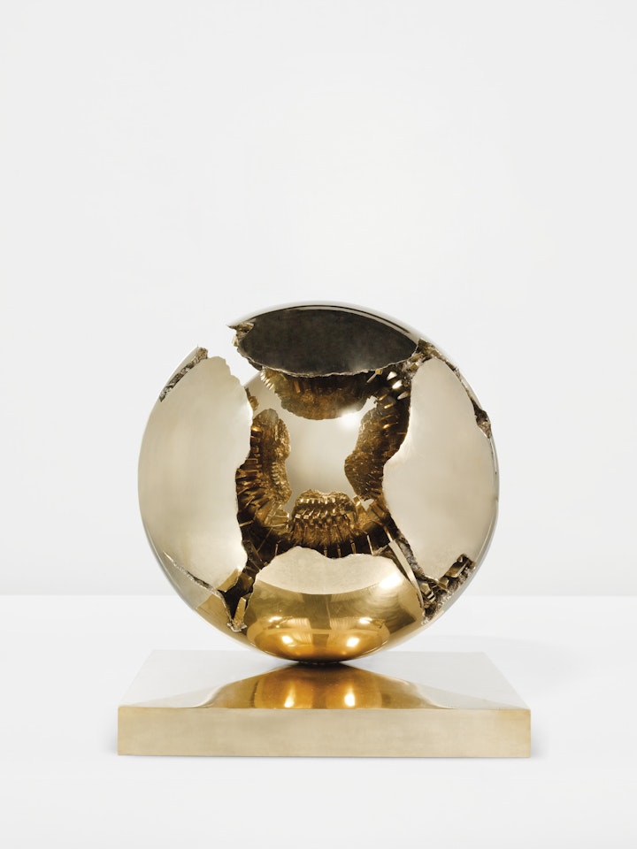 Sfera con sfera by Arnaldo Pomodoro